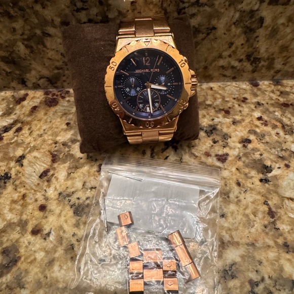 Michael Kors Rose Gold Watch with navy blue face - Picture 3 of 4